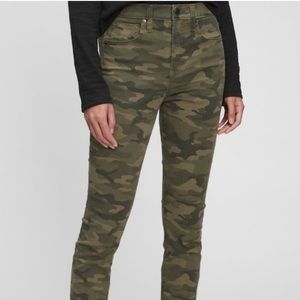 NEW CAMO SKINNY JEANS- GAP